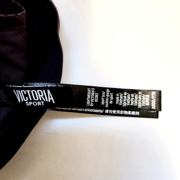 EUC BUNDLE OF 2 PURPLE VICTORIA'S SECRET LIGHTWEIGHT SPORTS BRAS 32DD - Picture 3 of 6